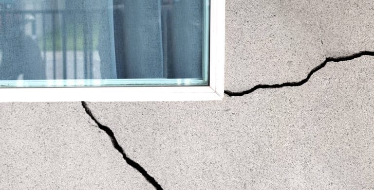 grietas en edificios