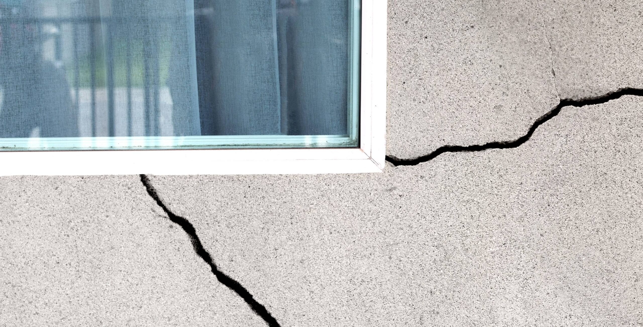 grietas en edificios