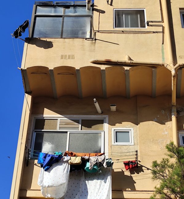 Rehabilitación de fachada comunidad de vecinos en Badalona