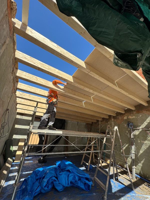 WhatsApp Image 2025-05-07 at 16.31.46 (1)