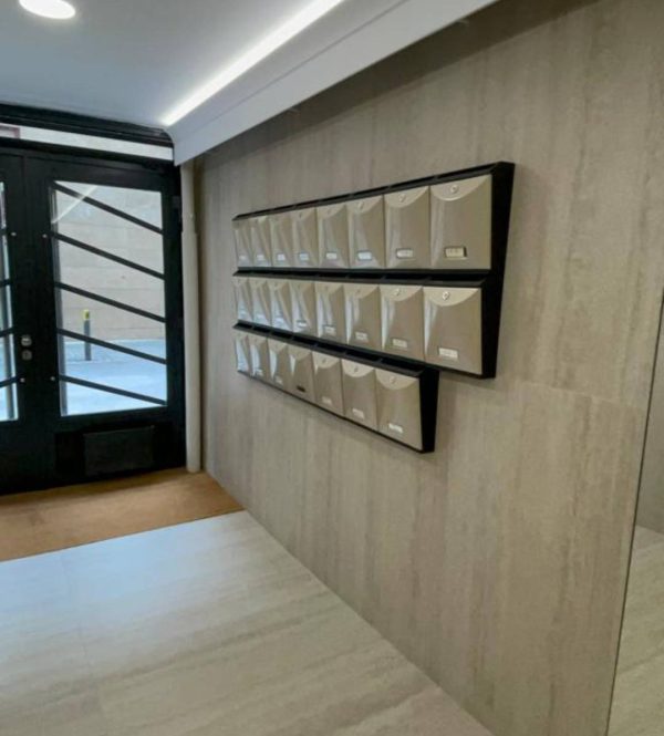 buzones-entrada-reformada.jpg buzones-entrada-reformada.jpg